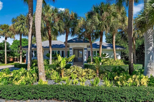 Primary Photo - 6731 SW 138th St