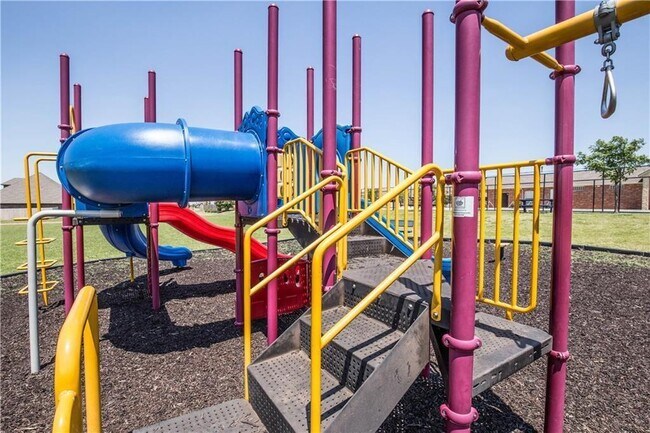 Building Photo - 14309 Limestone Ln