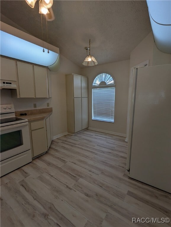 Building Photo - 806 Windermere Blvd