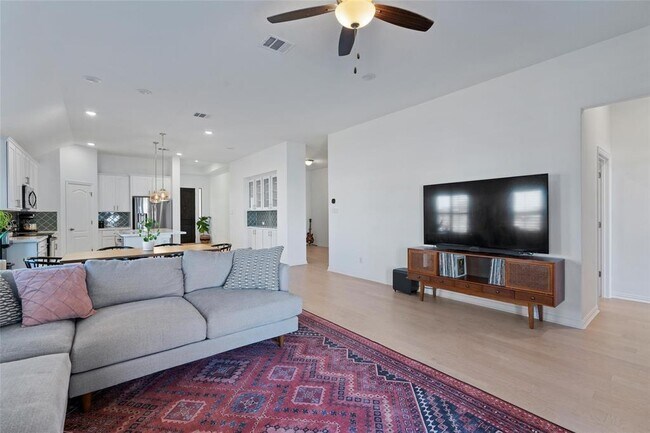 Building Photo - 200 Ottaviano Way