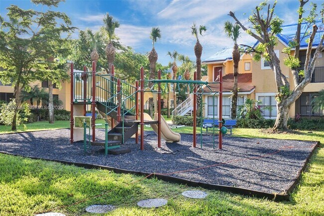 Building Photo - 15560 SW 104th Terrace