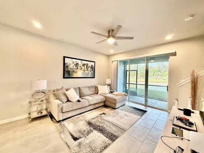 Building Photo - 8319 Wildflower Glen Ave