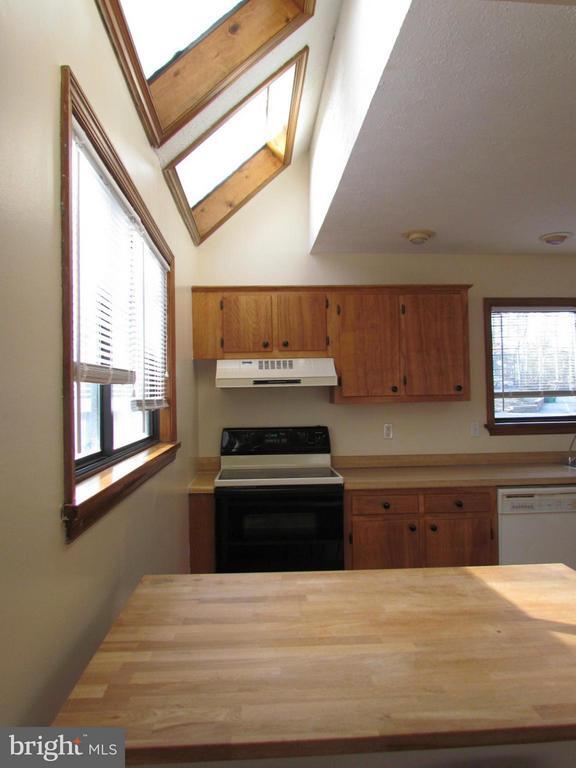 Building Photo - 23350 Black Oak Ct