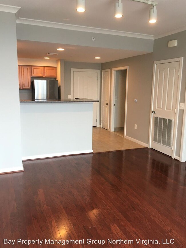 Building Photo - 4490 Market Commons Dr