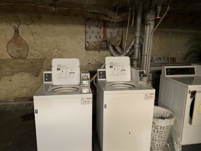 Building Photo - 23 Belvidere Ave