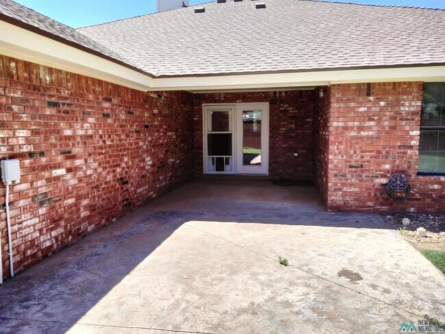 Building Photo - 2620 Fred Daugherty Dr