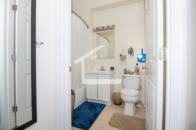 Building Photo - HOT BRIGHTON LISTING!!!!