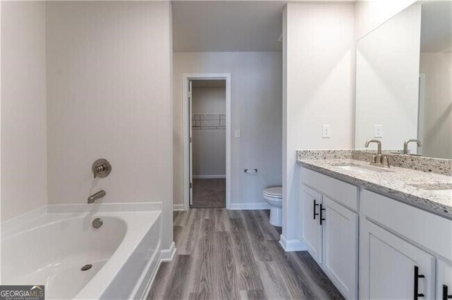 Building Photo - 4129 Oakwood Ter Ct