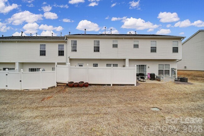 Building Photo - 12252 Stratfield Pl Cir