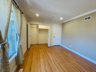 Room 1 with closet - 160 Hazelwood Dr