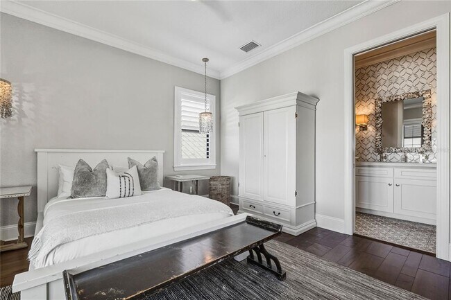 Building Photo - 459 20th Ave