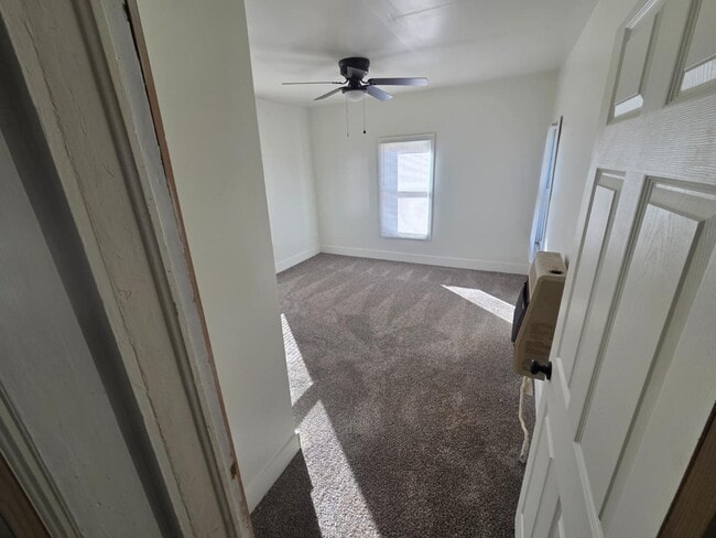 Building Photo - 616 10th St