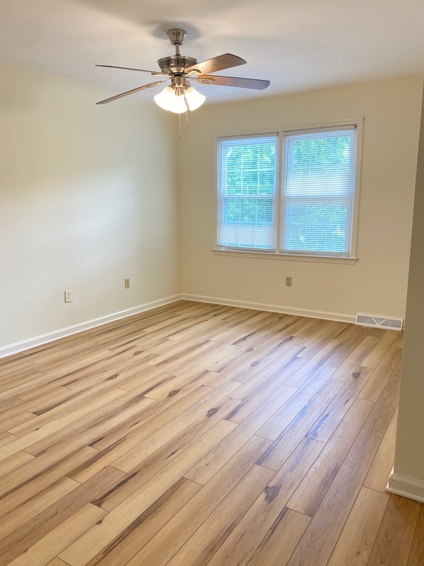 Building Photo - 107 Rainbow Cir