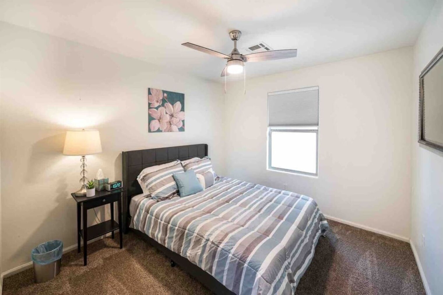 Building Photo - 10948 W Elm St