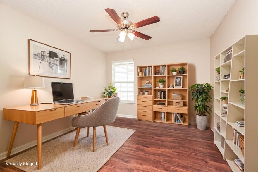 Building Photo - 1025 Lakewalk Dr