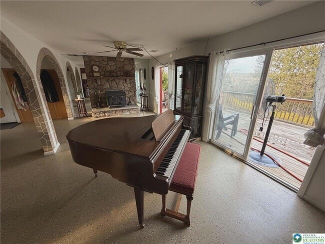 Building Photo - 1170 Oakhurst Dr