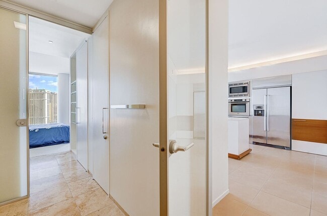 Building Photo - Veer Towers 1704E-One Bedroom Fully Furnis...