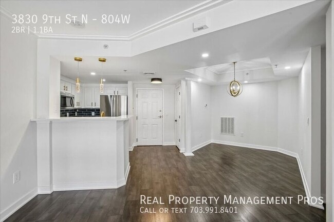 Building Photo - 3830 9th St N