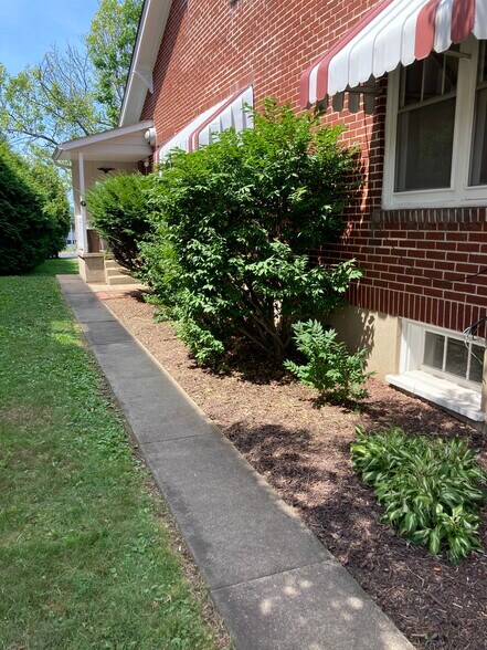 Primary Photo - 431 Main St