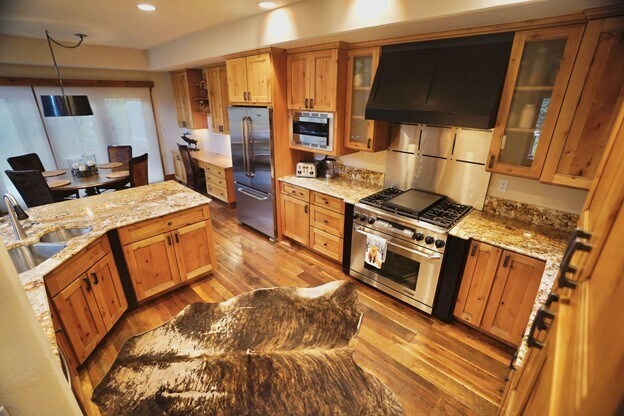 Building Photo - 10 Dakota Cir