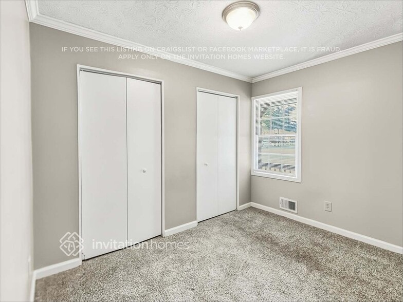 Building Photo - 4412 Bryant Dr SW