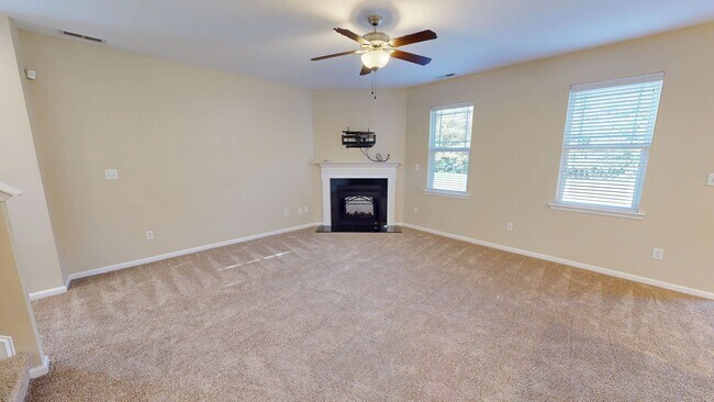 Building Photo - Stylish Two-Story in the dreamy Riverbrooke Community of Raeford!