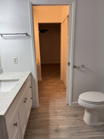 Building Photo - 5904 Daggett Ave