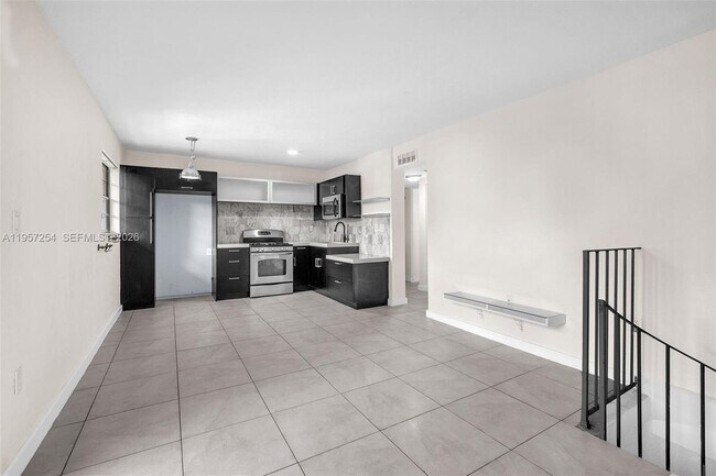 Building Photo - 3265 Virginia St