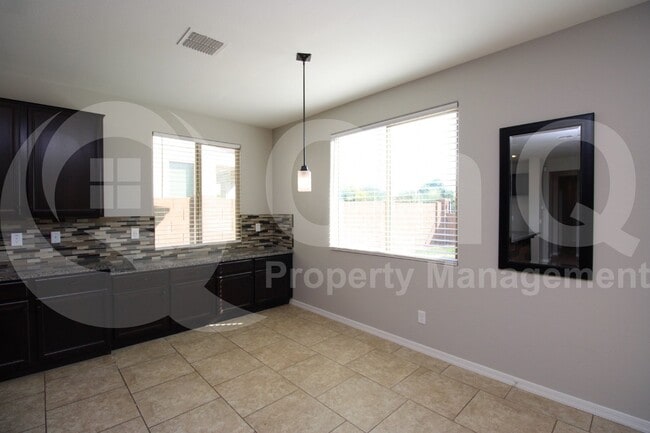 Building Photo - 13153 W Lariat Ln