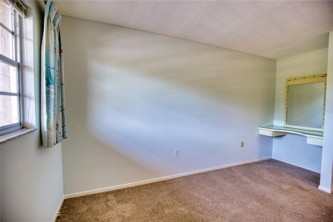 Building Photo - 102 Capri Isles Blvd