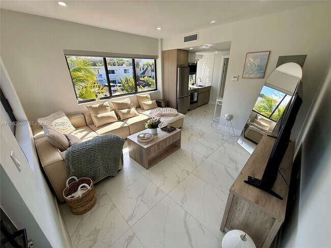 Building Photo - 944 Jefferson Ave