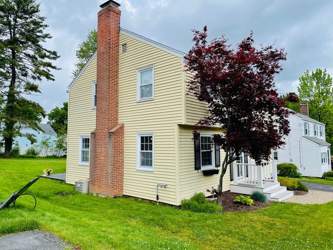 Building Photo - The WeHa Pottery Barn House