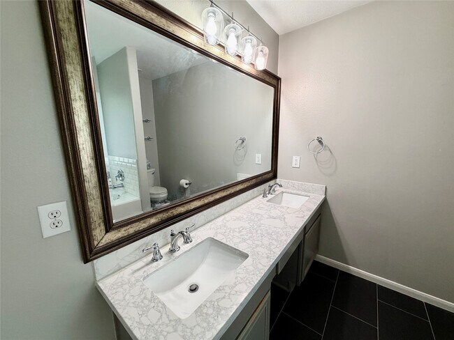 Building Photo - 25206 Barmby Dr