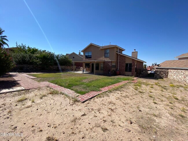 Building Photo - 812 Merriman Dr