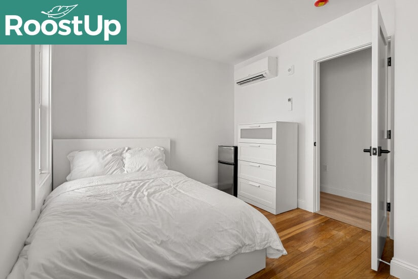 Building Photo - RoostUp Furnished Private Bedroom with Pri...