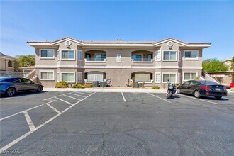 Building Photo - 9330 W Maule Ave