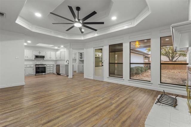 Building Photo - 1503 Bellflower Dr