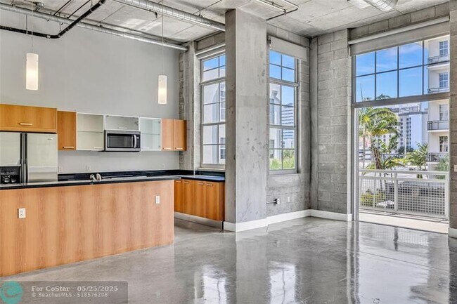 Building Photo - 434 NW 1st Ave