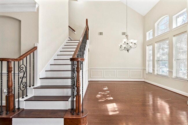 Building Photo - 28514 Hayden Park Dr