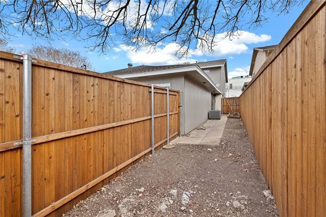 Building Photo - 5426 Winton St