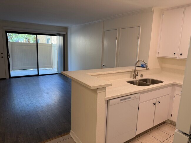 Building Photo - 18752 Mandan St