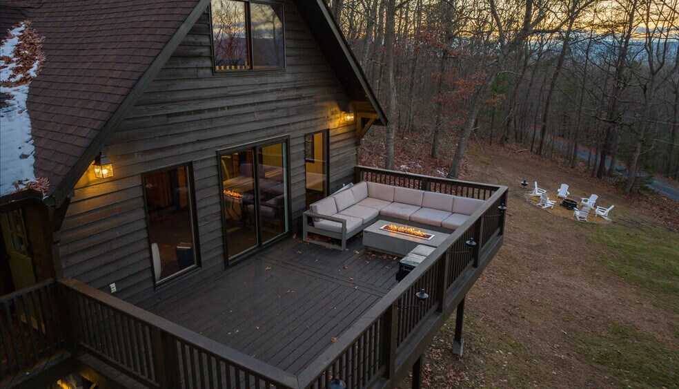 Building Photo - 20220 Wooded View Ln