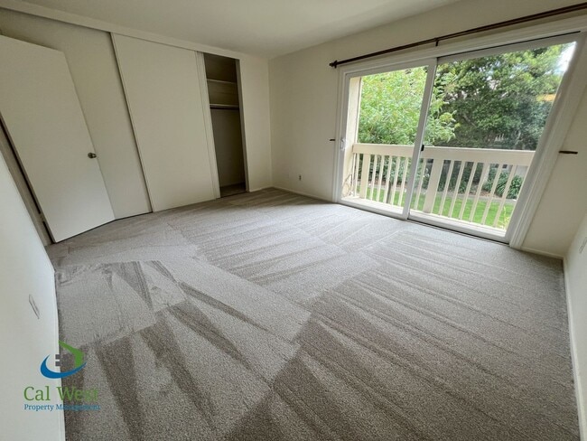 Building Photo - $4095-2 Bd/2.5 Ba Town home in Sunnyvale/Sunset Oaks Community