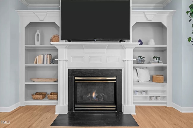 Building Photo - 27 Cynthia Ln