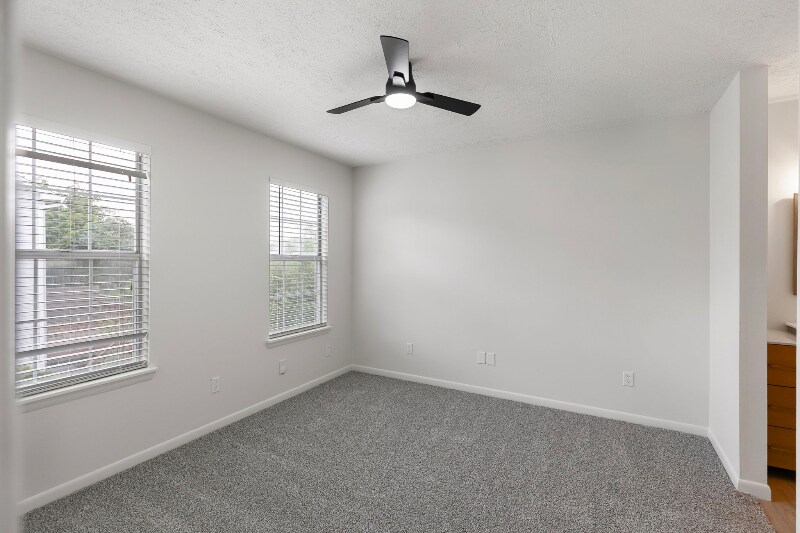 Building Photo - 5742 Brentwood Meadows Cir