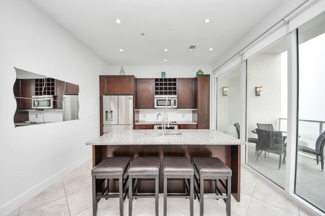 Building Photo - 10327 Termini-San Luis Pass Rd