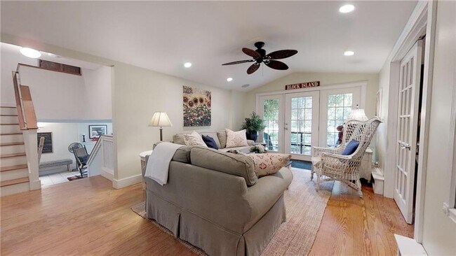 Building Photo - 95 Wood Ln