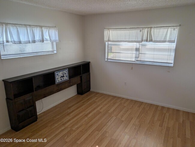 Building Photo - 3135 Shady Dell Ln