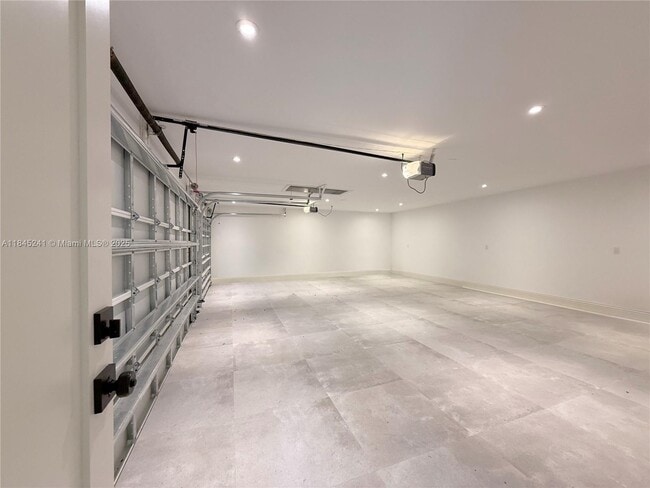 Building Photo - 8845 SW 176th Terrace