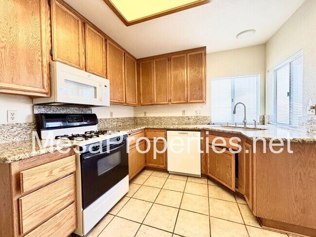 Building Photo - 13024 Rainwood Ct